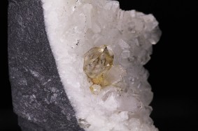 rauchquarz-neandertaler-diamamant-neandertal_1144